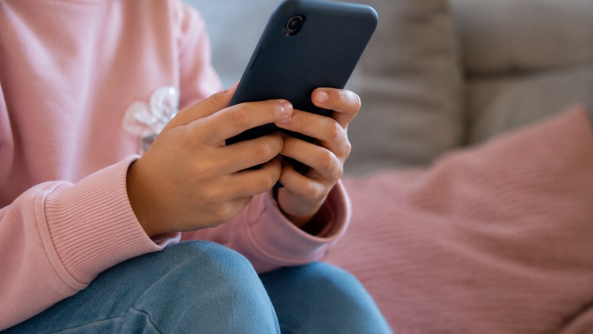 500 SMS sexuels à une fillette de 9 ans : un homme de 56 ans condamné à 4 ans de prison