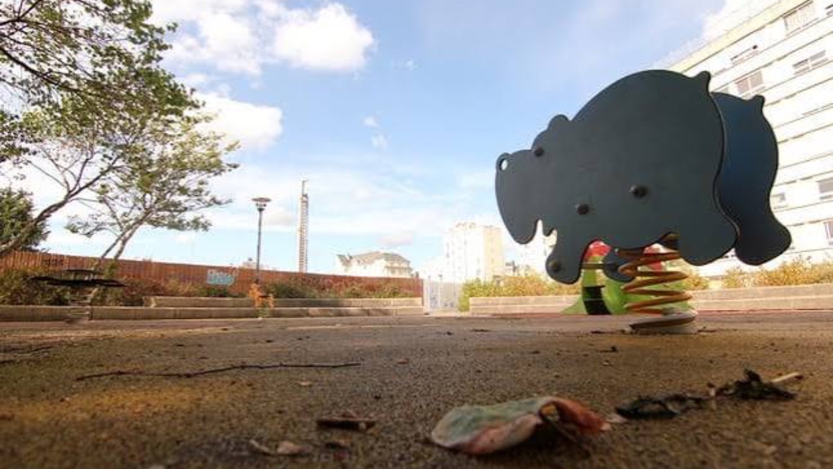 Brest : une femme grièvement blessée par balle devant un enfant dans un parc de jeux