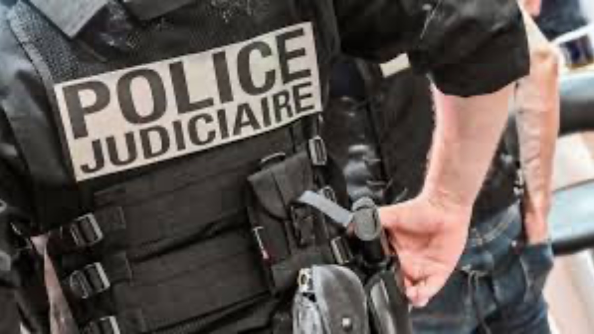Paris : un adolescent de 14 ans poignarde son beau-père pour défendre sa mère victime de violences conjugales